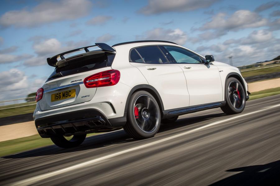  Mercedes-Benz GLA45 AMG 2014 года  (UK) (фото 8 из 23)